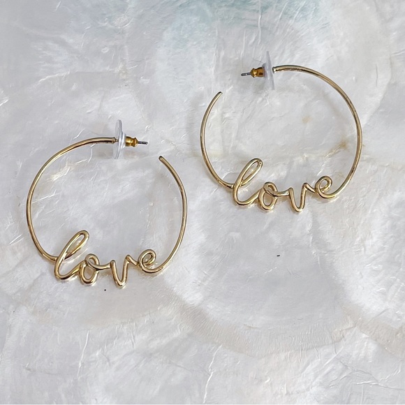Stella & Dot Gold Plated Wire Love Hoop Earrings Boxed - Picture 9 of 11